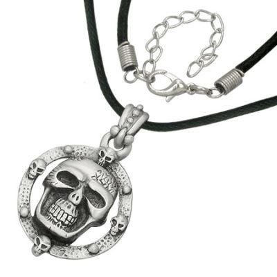 Riipus - Five Skulls