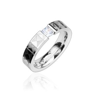 Ter�ssormus - Engraved Zircon